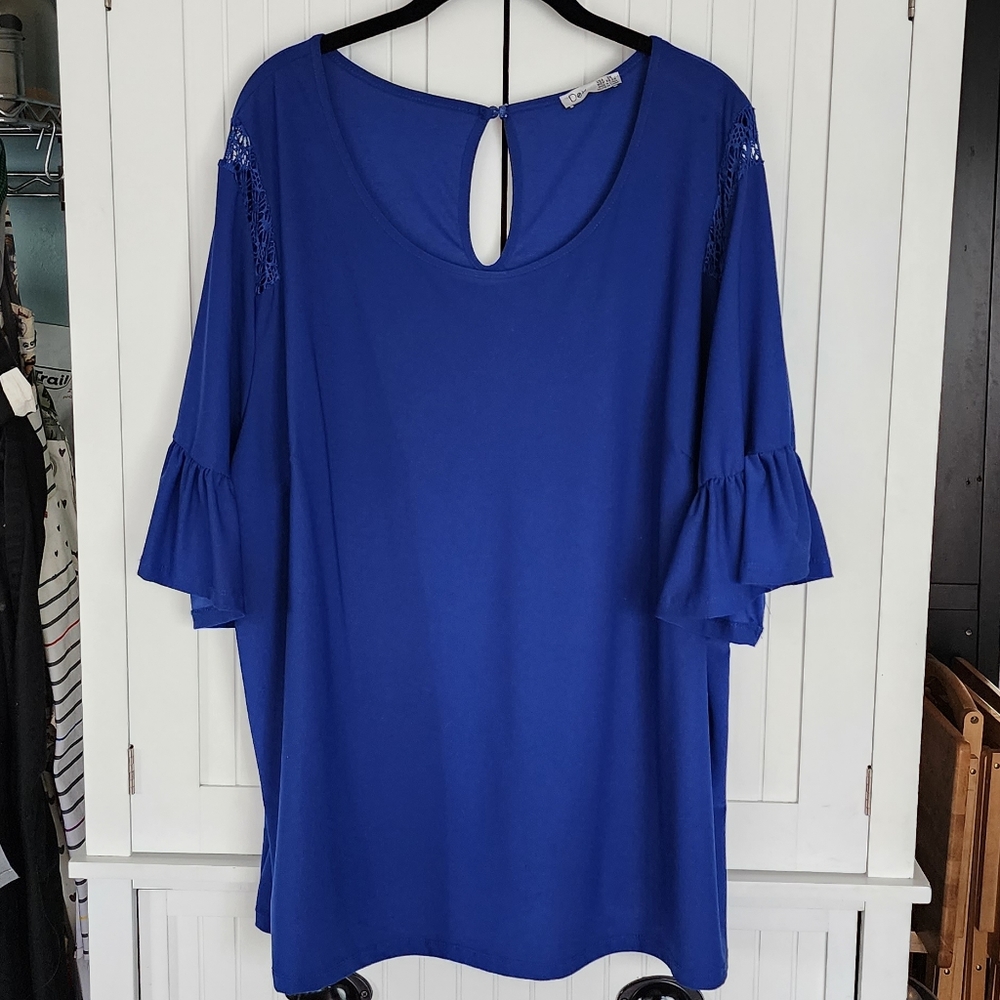 NWOT Dex 3X Royal Blue Lace Detail Blouse